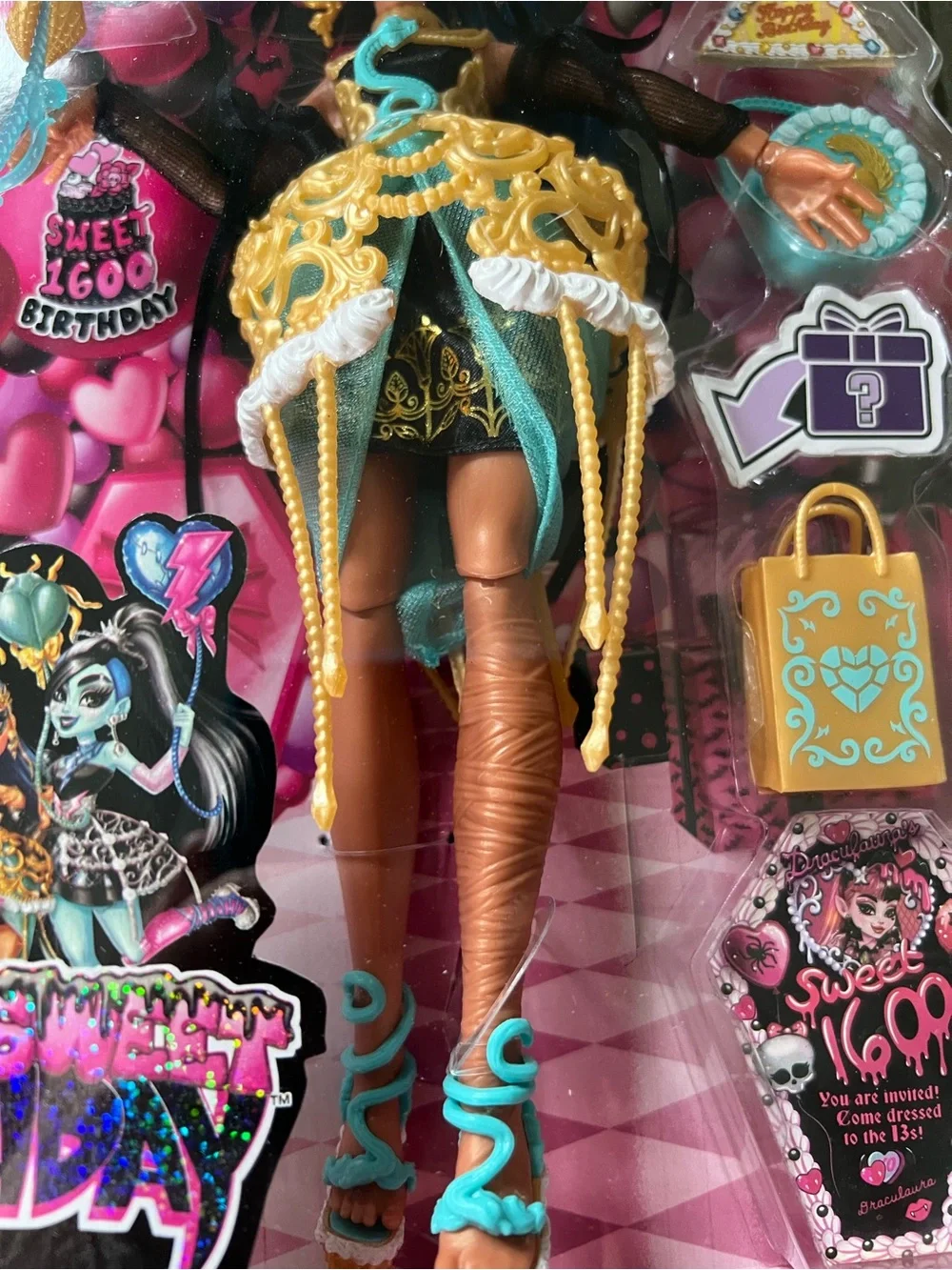 monster high Cleo de Nile Doll - Teal, Gold & Black